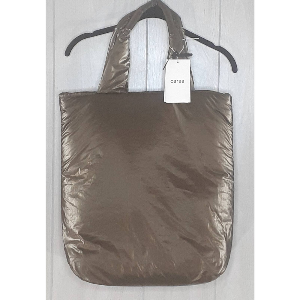 Caraa Luxury Sport Bag Gold NWT 17 x 17 x 6